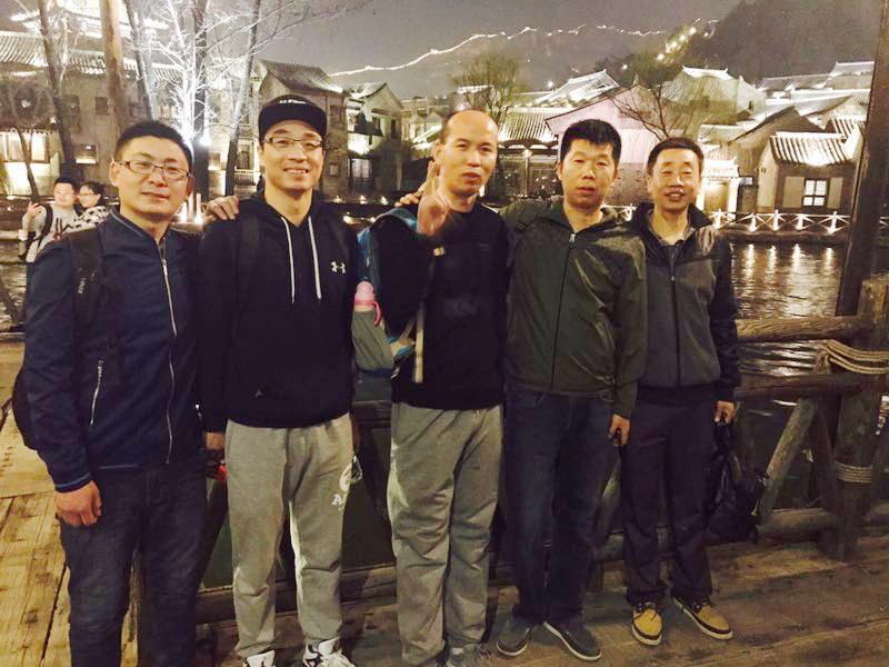 紙罐定制廠家軍興溢美相親相愛(ài)一家人古北水鎮(zhèn)春游啦 紙罐定制廠家軍興溢美相親相愛(ài)一家人古北水鎮(zhèn)春游啦